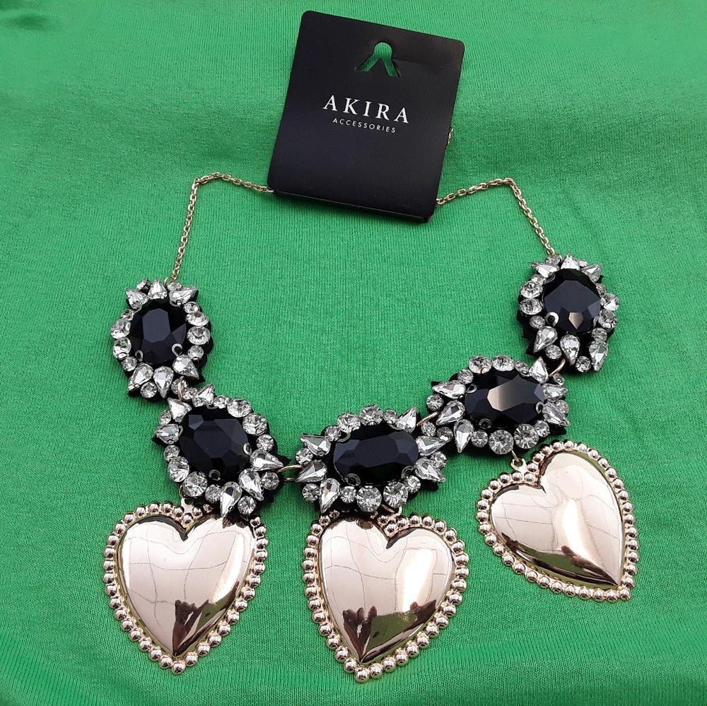 Akira Bling Love necklace